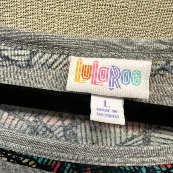 Large lularoe striped Carly EUC - Picture 2 of 4